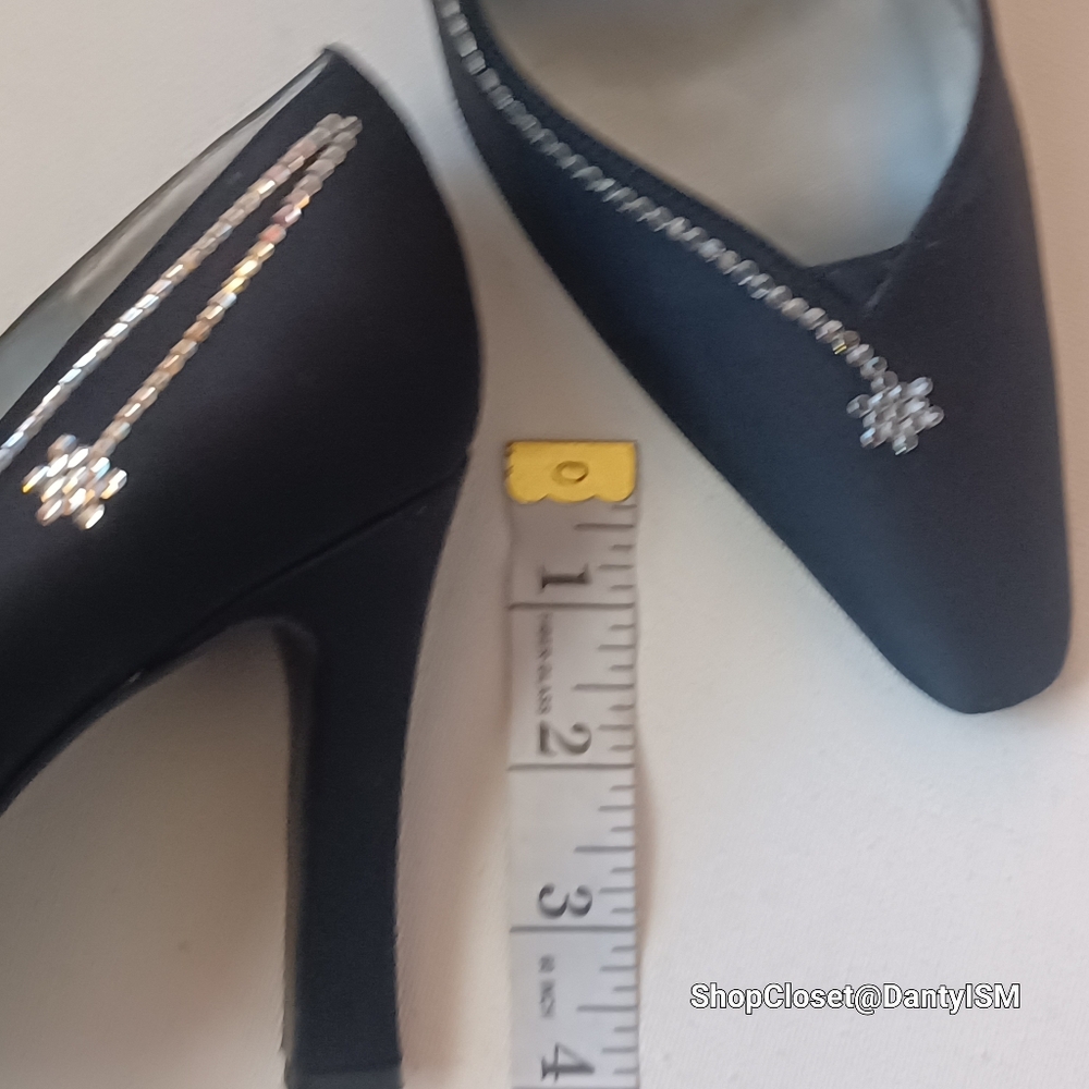 Elegant Black Heels with Rhinestone Detailing - Picture 13 of 16